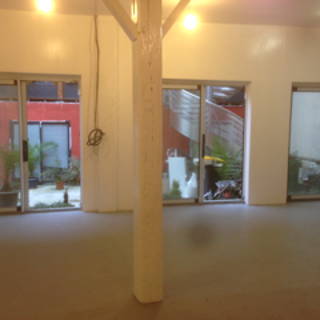 Bureau privé 24 m² 4 postes Coworking Rue Mariton Saint-Ouen 93400 - photo 9